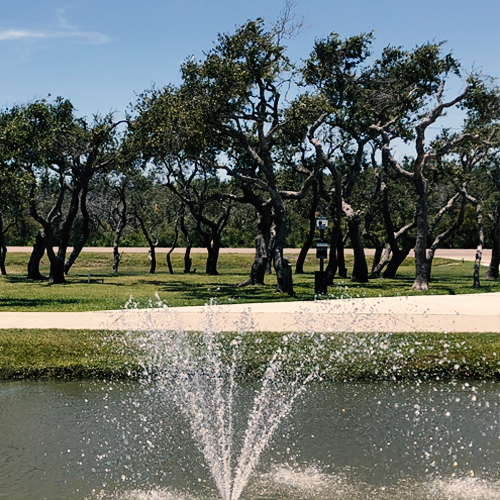 Luxurious campground majestic oaks fountain image
